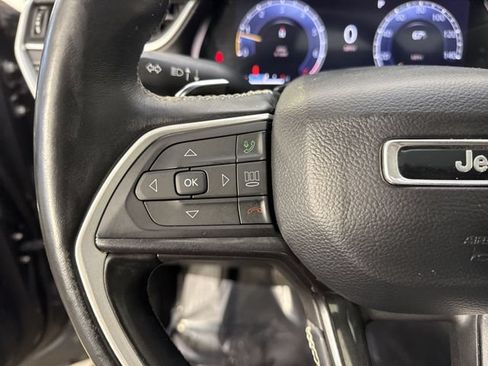 Used 2022 Jeep Grand Cherokee L Laredo AWD/4WD image 12
