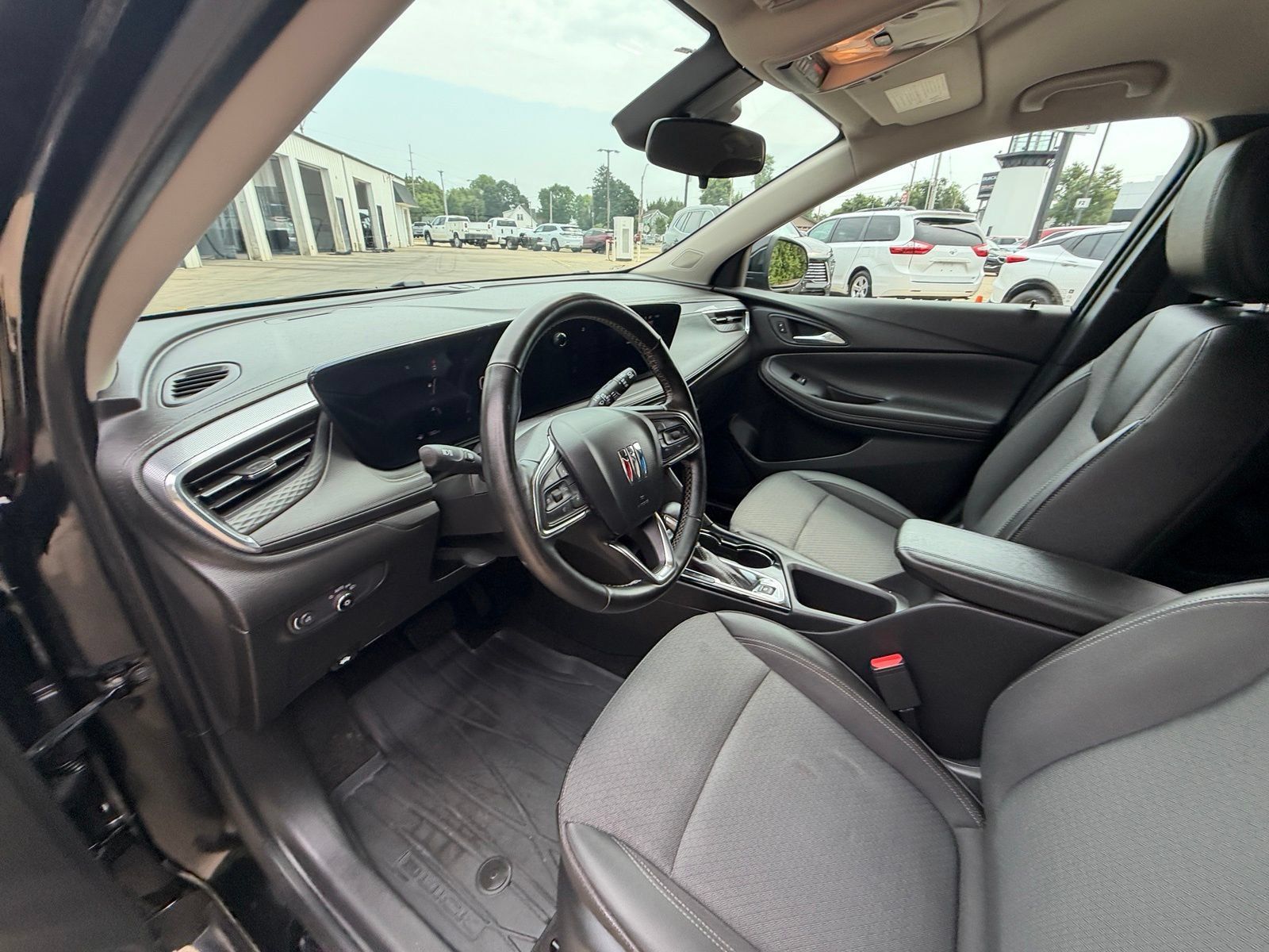 Used 2024 Buick Encore GX Preferred w/ Comfort Package AWD/4WD image 10