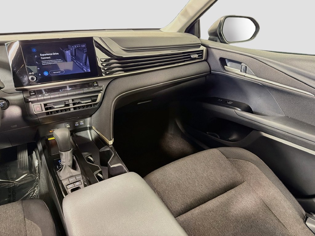 Used 2025 Toyota Camry LE FWD image 24