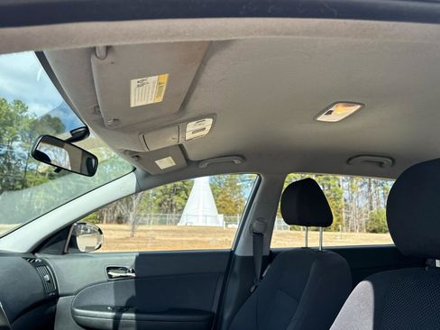 Used 2010 Hyundai Elantra SE w/ Popular Equipment Pkg 2 image 12