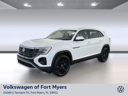 New 2026 Volkswagen Atlas Cross Sport SE FWD image 1