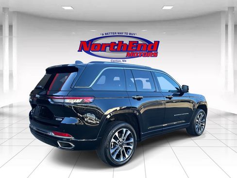 Used 2023 Jeep Grand Cherokee Overland image 3