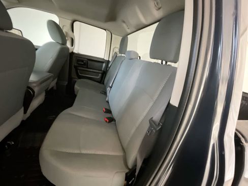 Used 2020 RAM 1500 Express AWD/4WD image 21