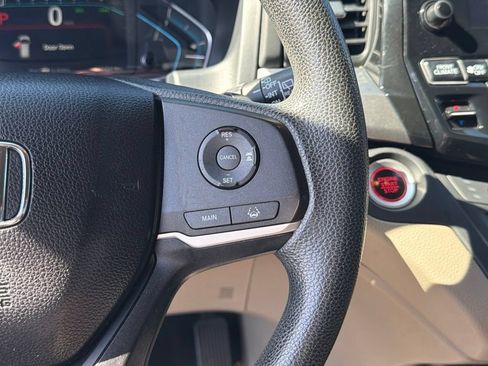 Used 2018 Honda Odyssey EX image 26