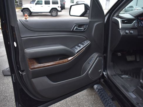 Used 2019 Chevrolet Tahoe LT image 25
