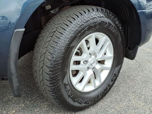 Used 2019 Nissan Frontier SV AWD/4WD image 8