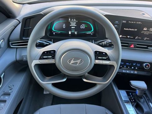 New 2026 Hyundai Elantra Hybrid FWD image 14