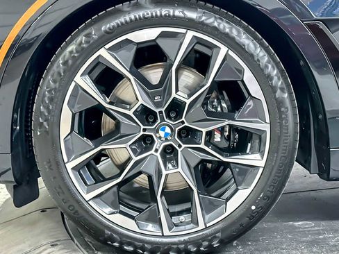 Used 2026 BMW X7 xDrive40i w/ Executive Package image 25