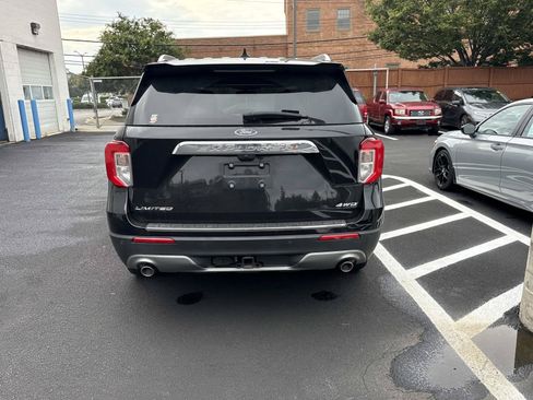 Used 2023 Ford Explorer Limited w/ Limited Technology Package AWD/4WD image 4