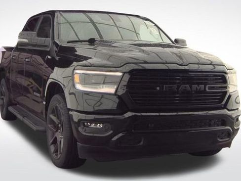Used 2023 RAM 1500 Laramie AWD/4WD image 10