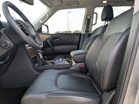 Used 2023 Nissan Armada SL w/ Captain's Chairs Package image 21