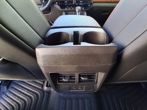 Used 2026 GMC Canyon AT4 w/ AT4 Premium Package AWD/4WD image 26