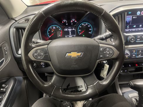 Used 2015 Chevrolet Colorado Z71 image 30