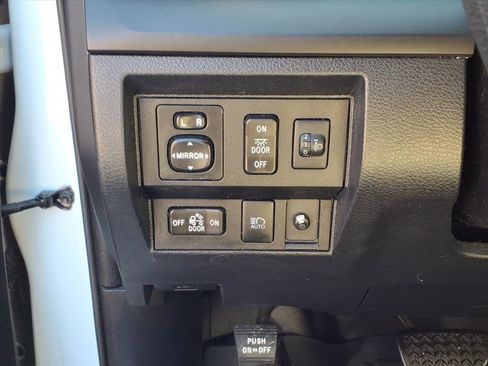 Used 2020 Toyota Tundra SR image 20