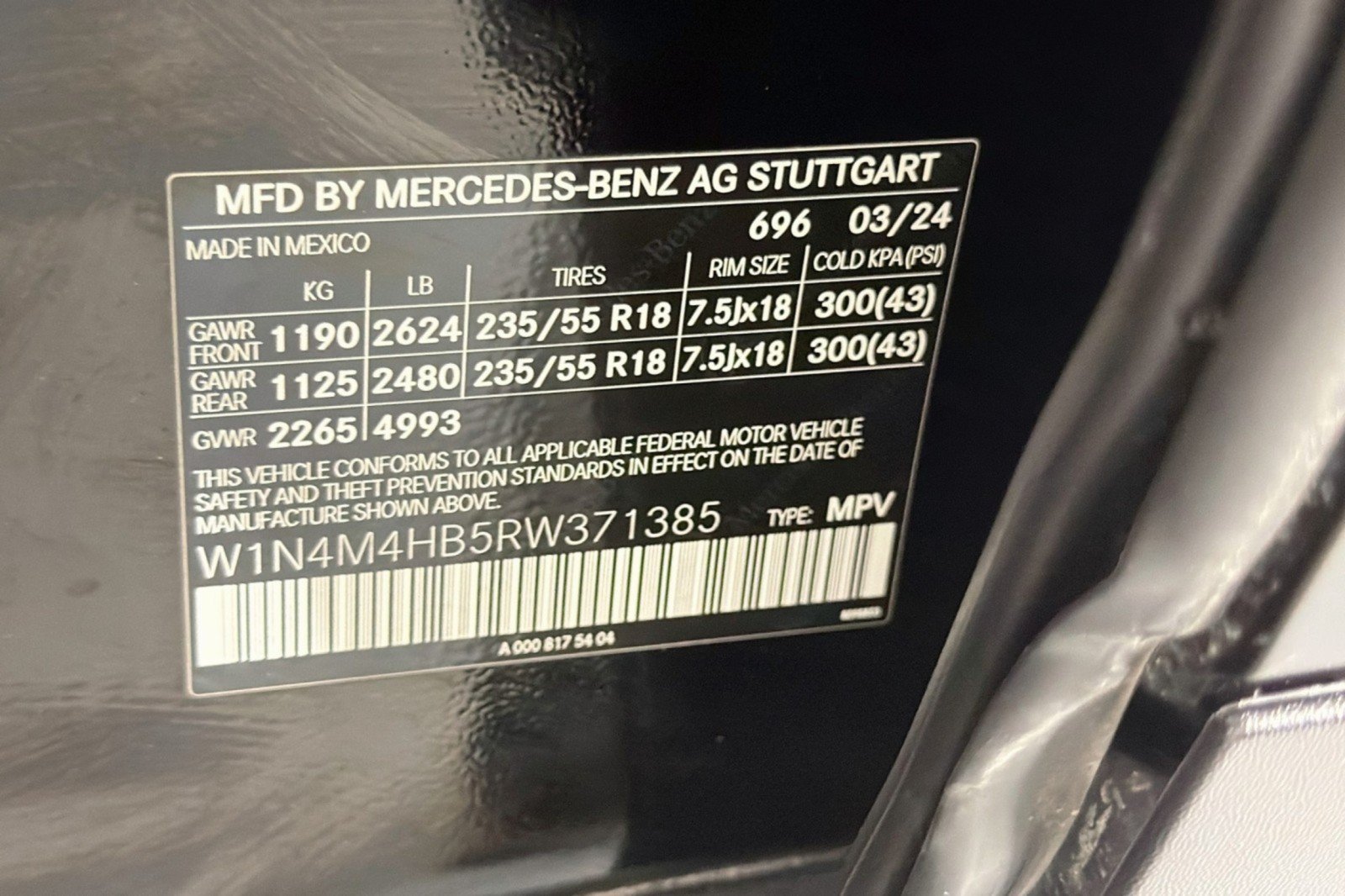 Used 2024 Mercedes-Benz GLB 250 4MATIC image 27