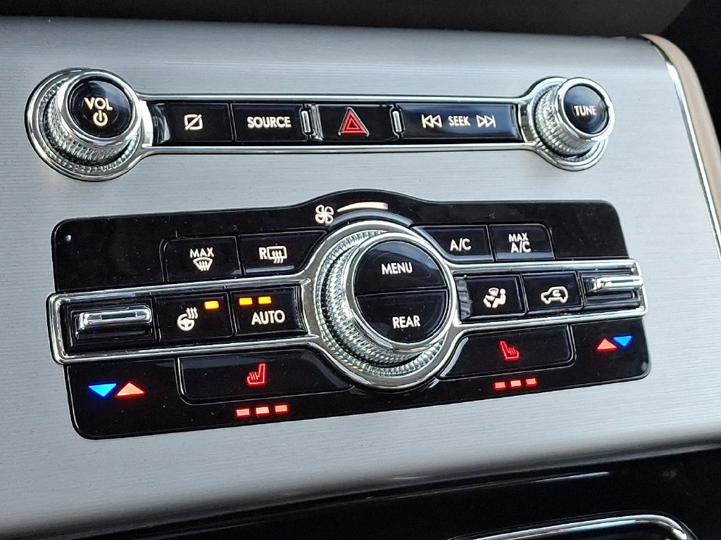 Certified 2023 Lincoln Aviator AWD w/ Premium Package image 17