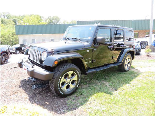 Used 2018 Jeep Wrangler Unlimited Sahara w/ Max Tow Package AWD/4WD image 16