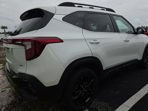 Certified 2024 Kia Seltos X-Line AWD/4WD image 16