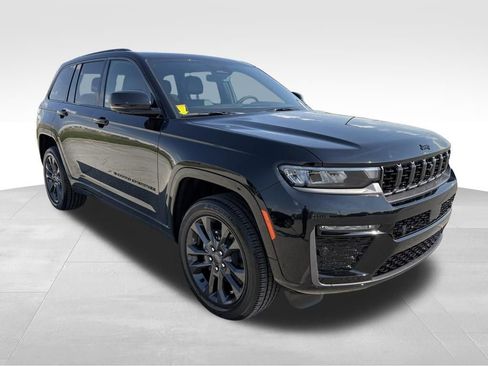 New 2026 Jeep Grand Cherokee Limited Reserve image 3