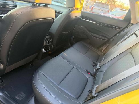 Used 2023 Kia Seltos SX w/ SX Sunroof Package image 19