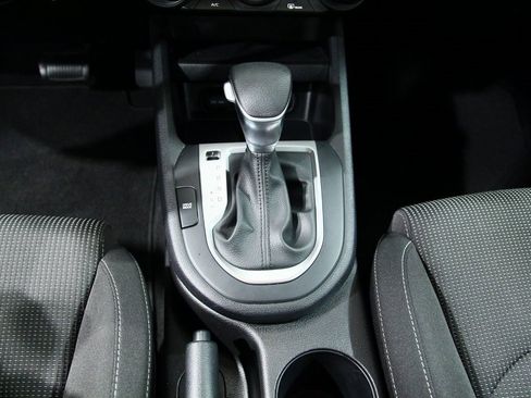 Used 2020 Kia Forte LXS image 21