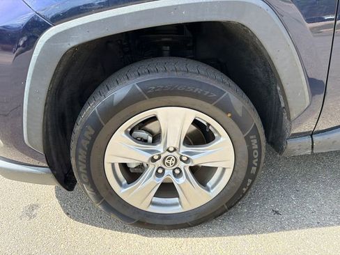 Used 2022 Toyota RAV4 XLE image 11