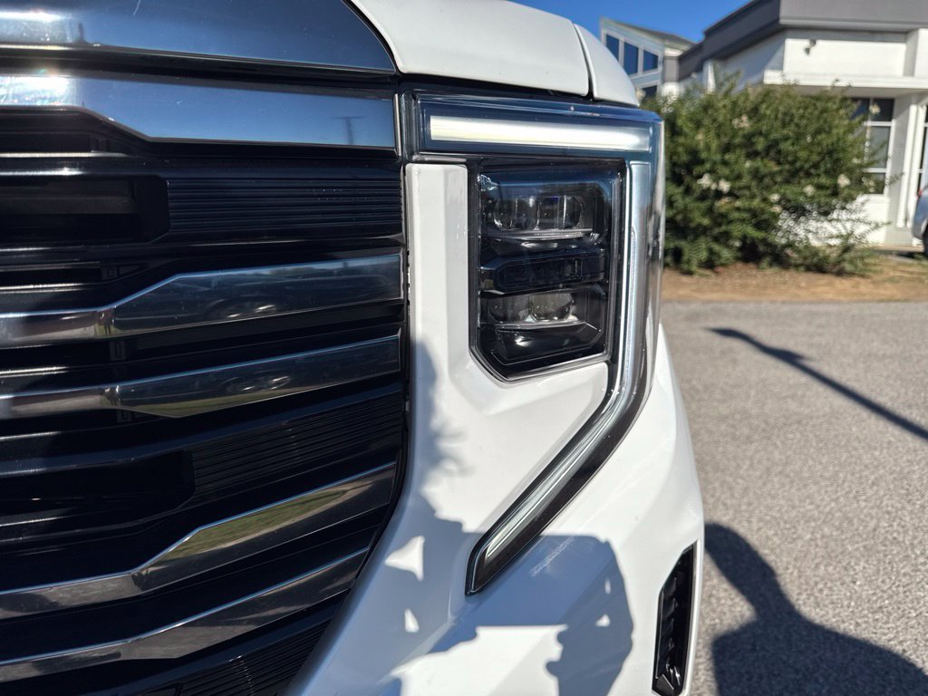 Used 2024 GMC Sierra 1500 AT4 w/ Technology Package AWD/4WD image 10