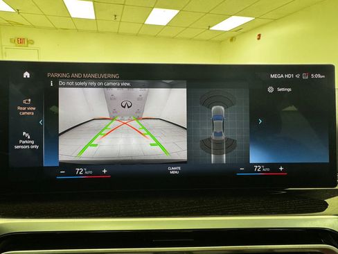 Used 2023 BMW 330i xDrive Sedan w/ M Sport Package image 22