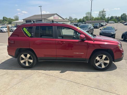 Used 2016 Jeep Compass High Altitude AWD/4WD image 4