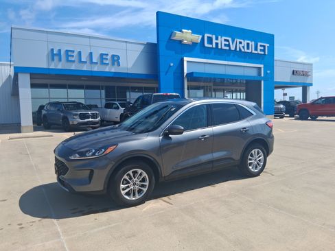 Used 2021 Ford Escape SE AWD/4WD image 3