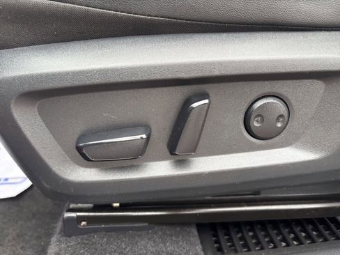 Used 2022 Nissan Rogue SL w/ SL Premium Package image 28