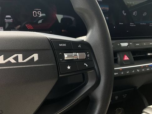 Used 2025 Kia K4 FWD image 26