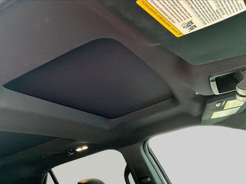 Used 2019 Ford Explorer XLT w/ Equipment Group 202A FWD image 14