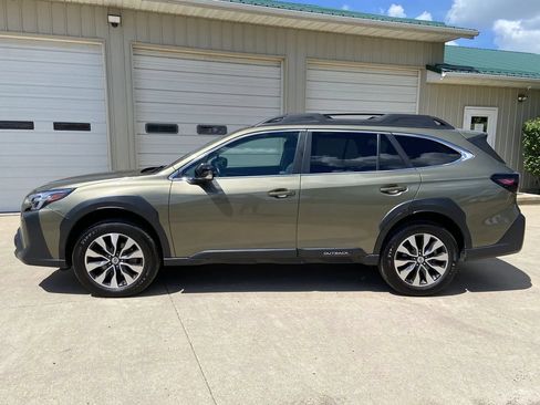 Used 2024 Subaru Outback Limited AWD/4WD image 4