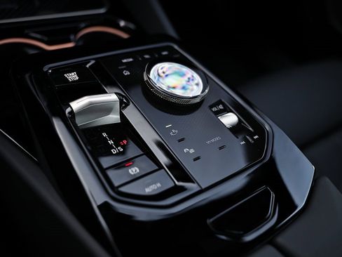 New 2026 BMW 530i w/ Premium Package image 38