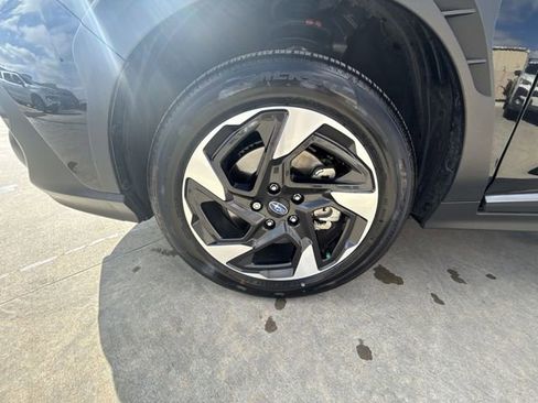 Certified 2025 Subaru Crosstrek 2.5i Limited w/ Crosstrek Mirror Package image 10