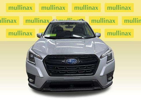 Used 2023 Subaru Forester Premium AWD/4WD image 16