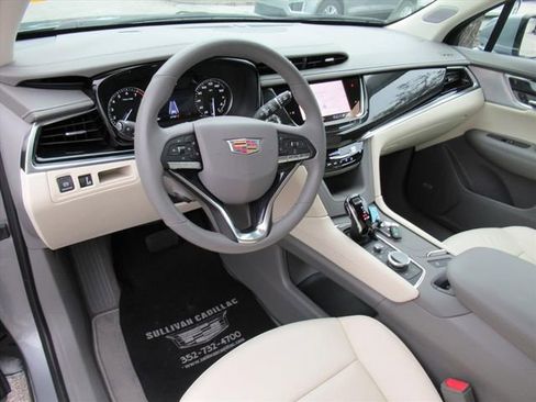 Certified 2024 Cadillac XT6 Premium Luxury image 16