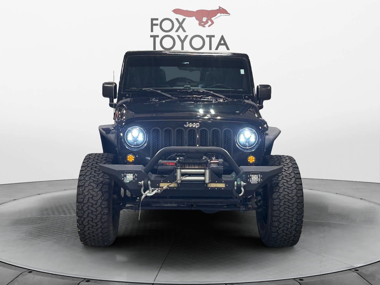 Used 2015 Jeep Wrangler Unlimited Sahara w/ Connectivity Group AWD/4WD image 9