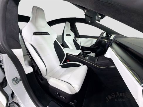 Used 2026 Tesla Model S Plaid AWD/4WD image 36