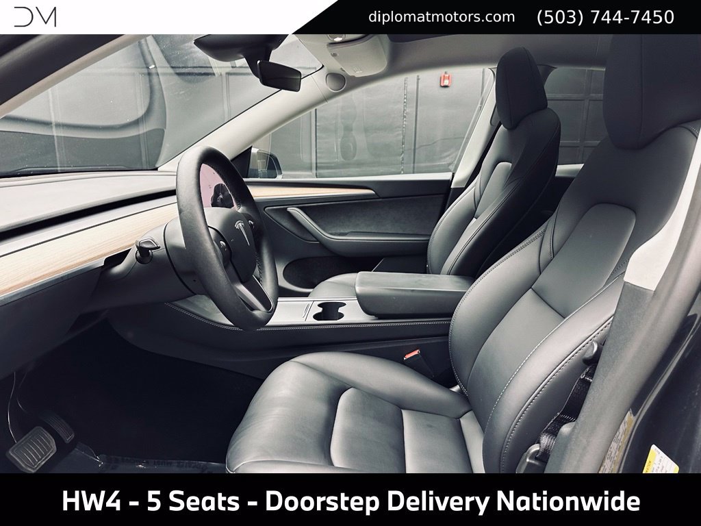 Used 2025 Tesla Model Y Long Range AWD/4WD image 18