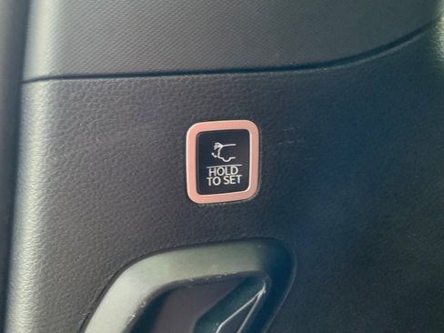 Used 2023 Jeep Wagoneer Series III w/ Preferred Equipment Group image 31