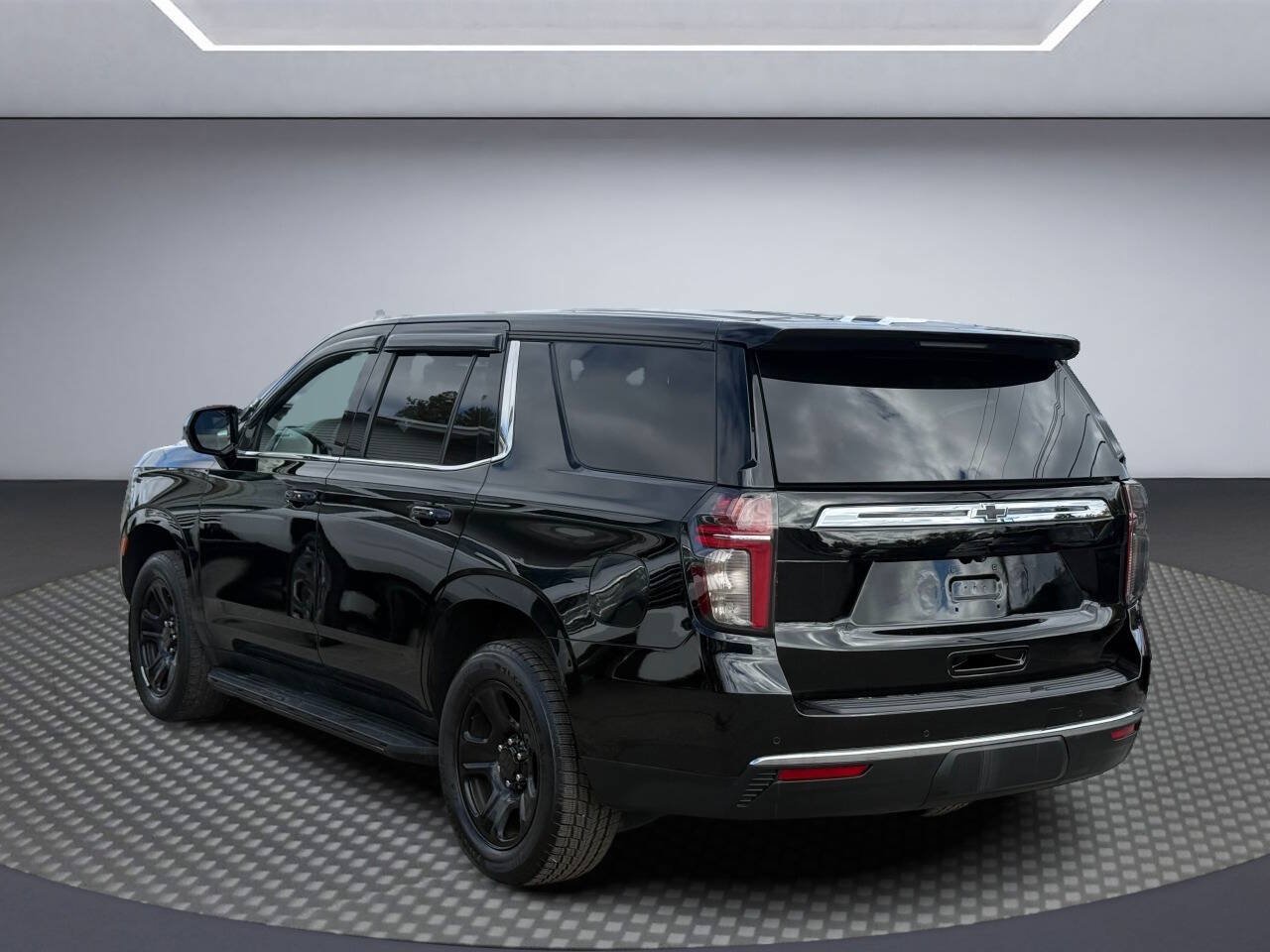 Used 2021 Chevrolet Tahoe 4WD w/ Remote Keyless Entry Package image 5