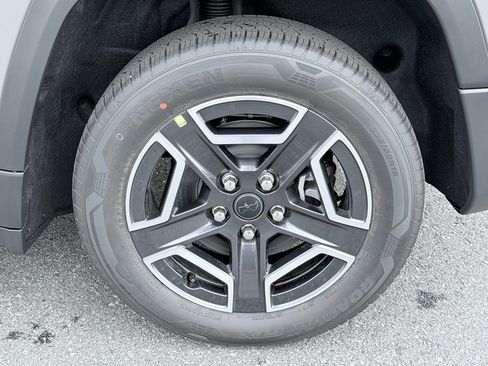 New 2026 Jeep Cherokee Laredo AWD/4WD image 33
