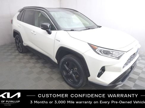 Used 2019 Toyota RAV4 XSE image 3