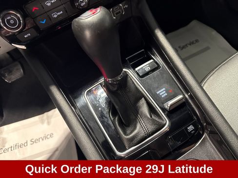 Used 2024 Jeep Compass Latitude AWD/4WD image 17