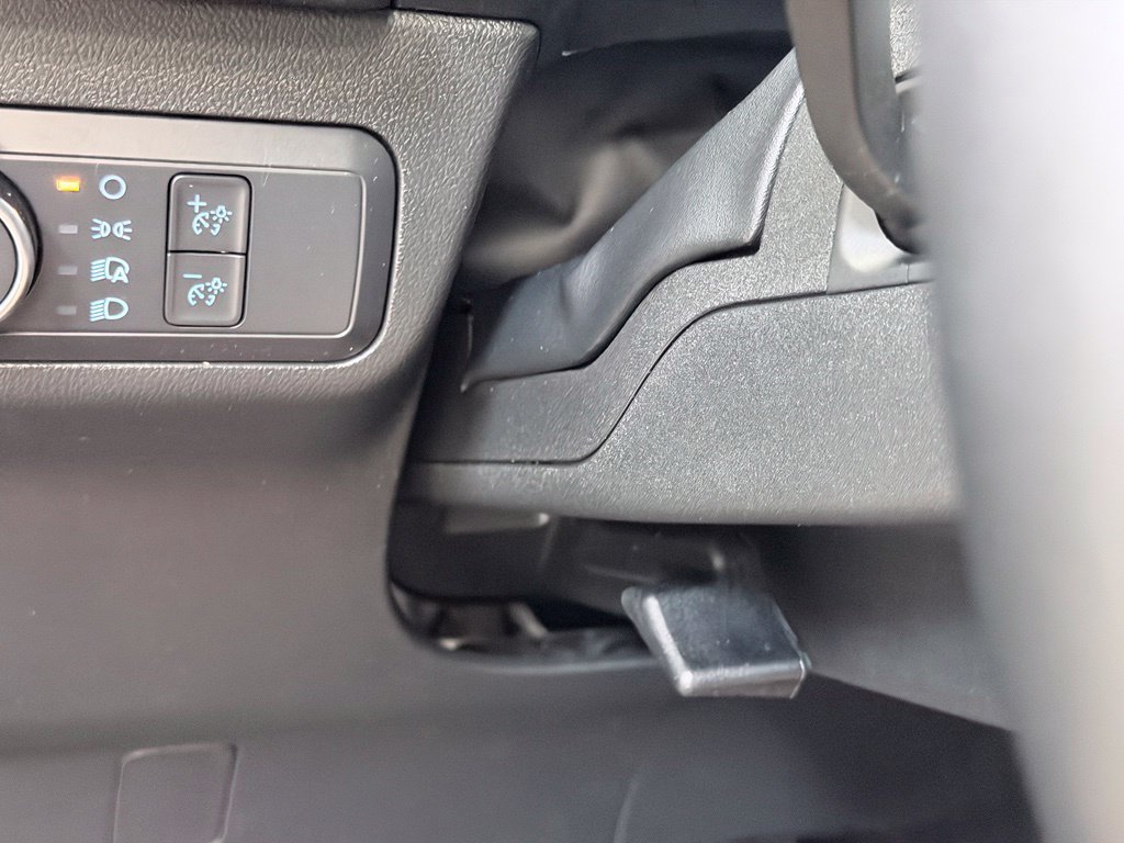Used 2022 Ford Escape SEL w/ SEL Stealth AWD Package image 44