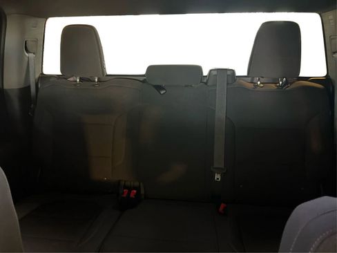 Used 2021 Chevrolet Silverado 1500 LT w/ Bed Protection Package image 15