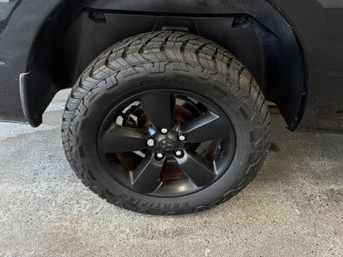 Used 2019 RAM 1500 Express w/ Wheel & Sound Group AWD/4WD image 25