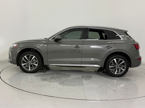 Certified 2023 Audi Q5 2.0T Premium w/ Convenience Package image 2